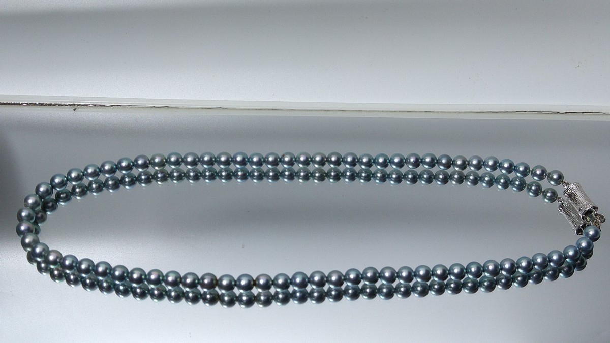 あこや真珠　パールネックレス　本真珠・染め　鑑別書無し　現状品