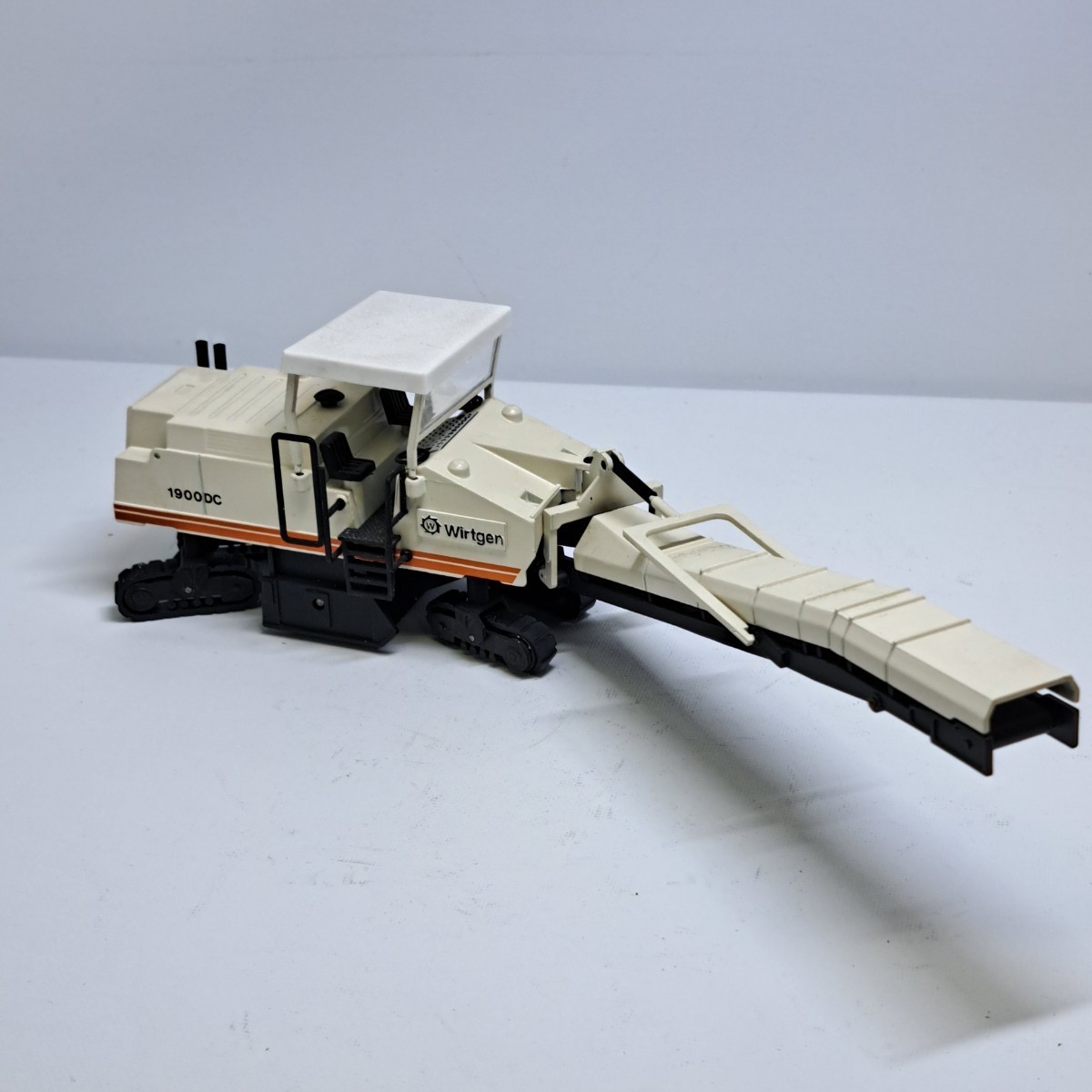 1/50 Wirtgen 1900 DC StraBenfrase Road milling machine 重機