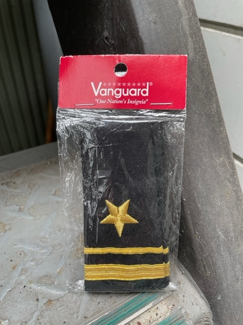 米軍放出品　階級章　肩章　シャツ　新品　袋入り　Vanguard　中尉　送料無料
