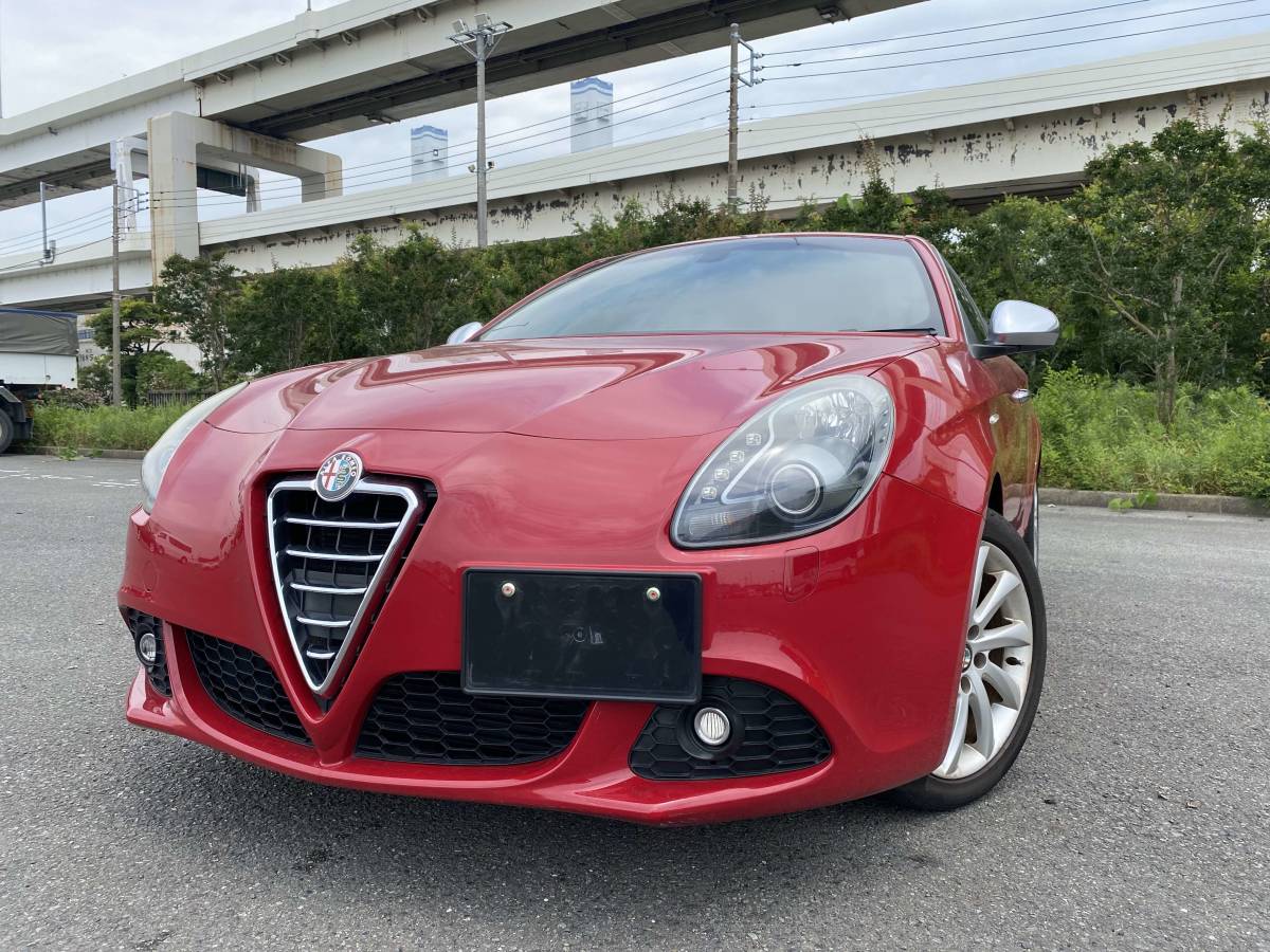 売り切り 個人出品 アルファロメオ ジュリエッタ/ コンペティツオーネ / 平成24年 /ナビ / TV / ハーフレザーシート