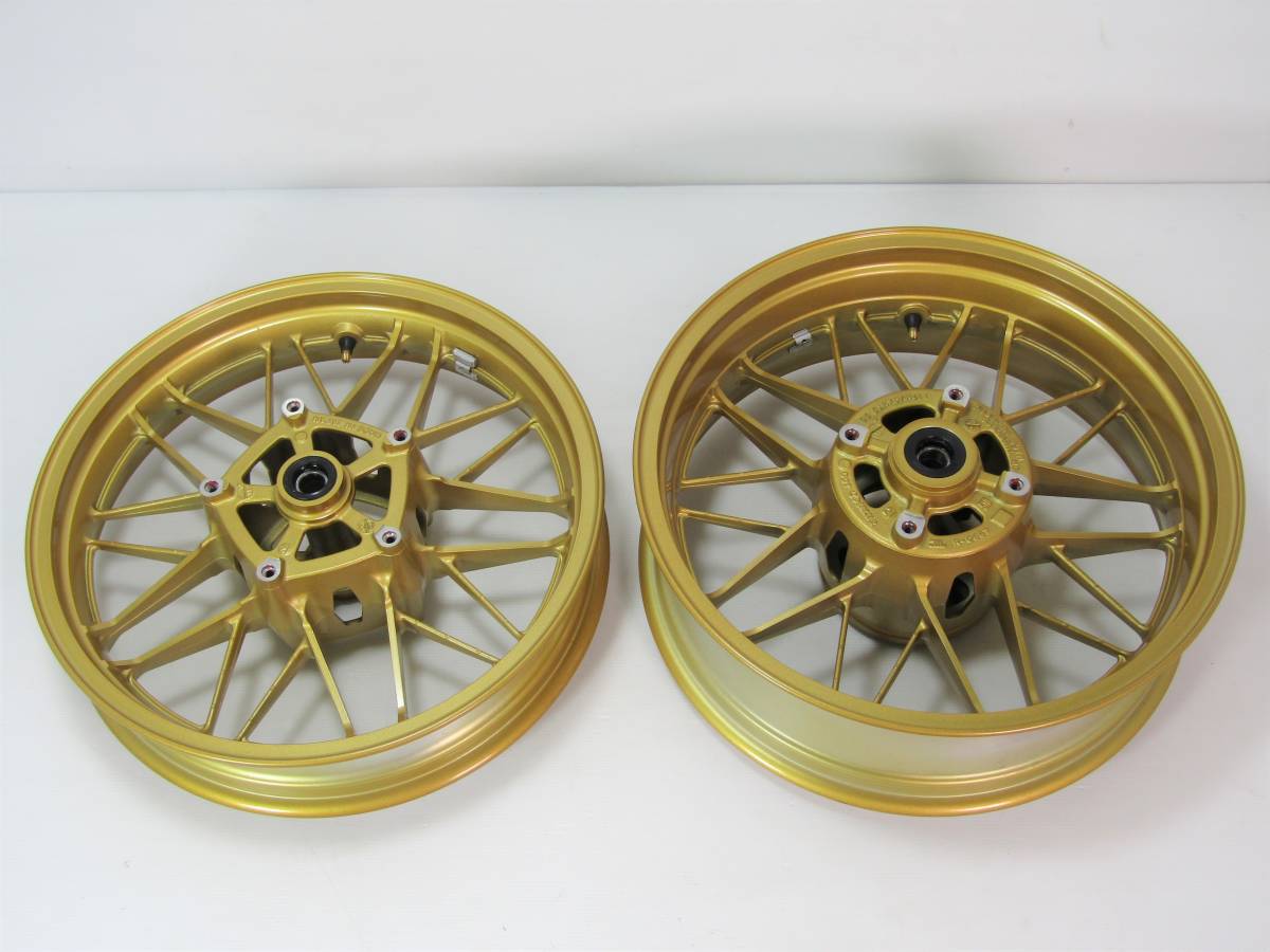 ○○○とても美品！Z900RS カワサキ純正品、ゴールドF/RホイールSET