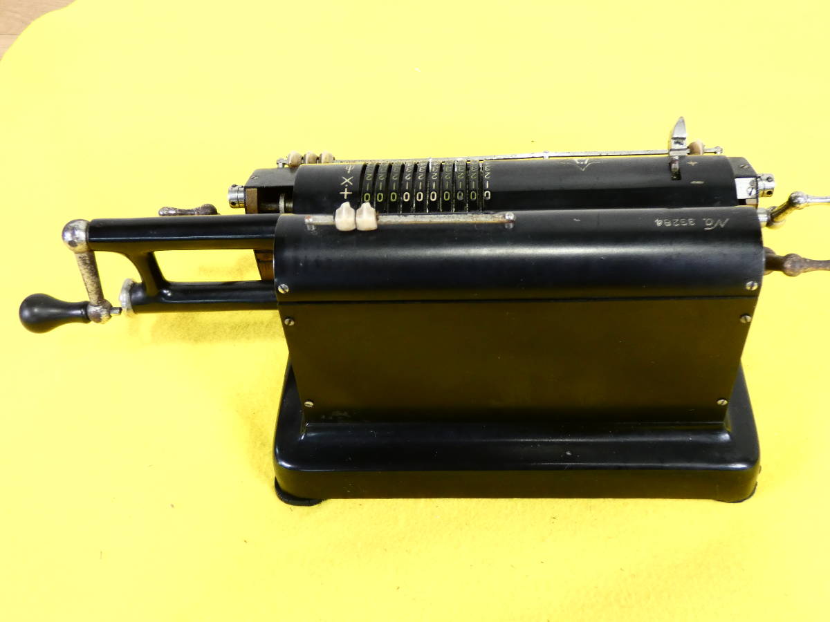 手回し計算機 NIPPON CALCULATING MACHINE 日本計算機 機械式計算機