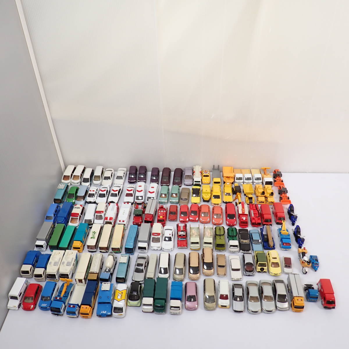 未検品 トミカ ミニカー 128台セット まとめ売り 乗用車 救急車 消防車 