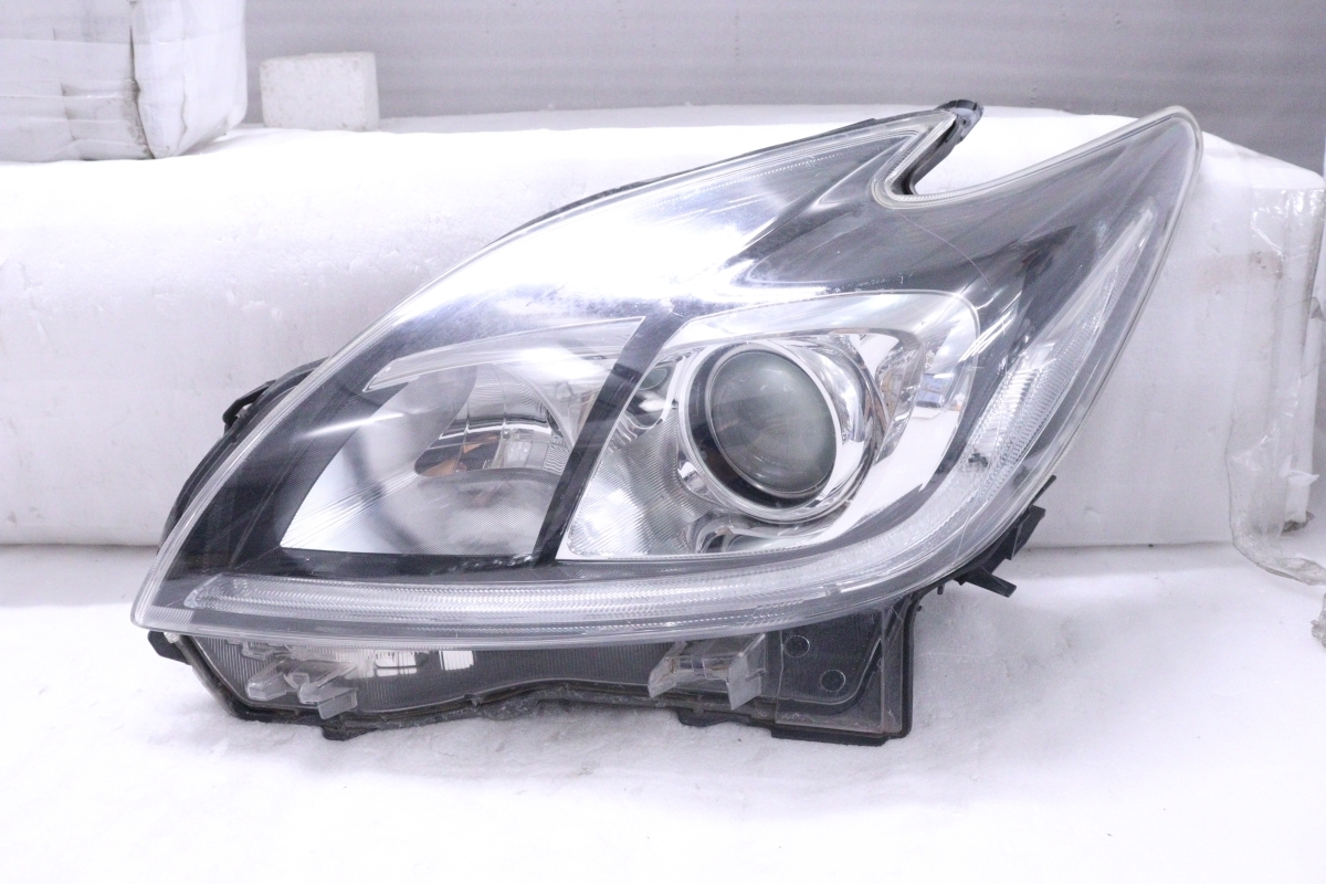 プリウス ZVW30 後期 左ヘッドライト HID 47-52 打刻：モ (Z549