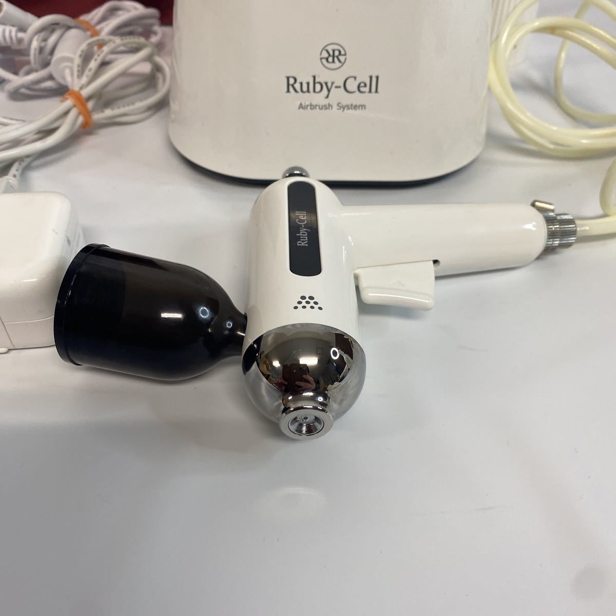 Ruby-Cell ルビーセル エアブラシ 美顔器 美容家電 ハンディエアブラシシステム エアブラシシステム美容機器 完全未開封Ruby-Cell フェイスケア ルビーセルエアブラシ System Group 正規品 美容&frasl;健康 APHR の落札