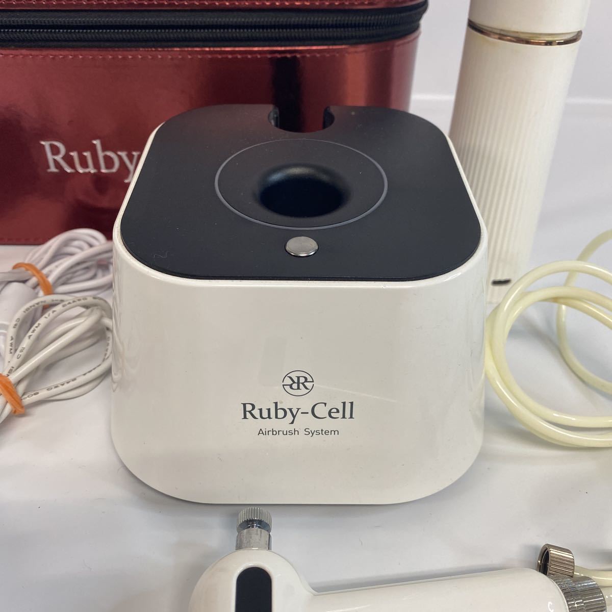 Ruby-Cell ルビーセル エアブラシ 美顔器 美容家電 ハンディエアブラシシステム エアブラシシステム美容機器 完全未開封Ruby-Cell フェイスケア ルビーセルエアブラシ System Group 正規品 美容&frasl;健康 APHR の落札