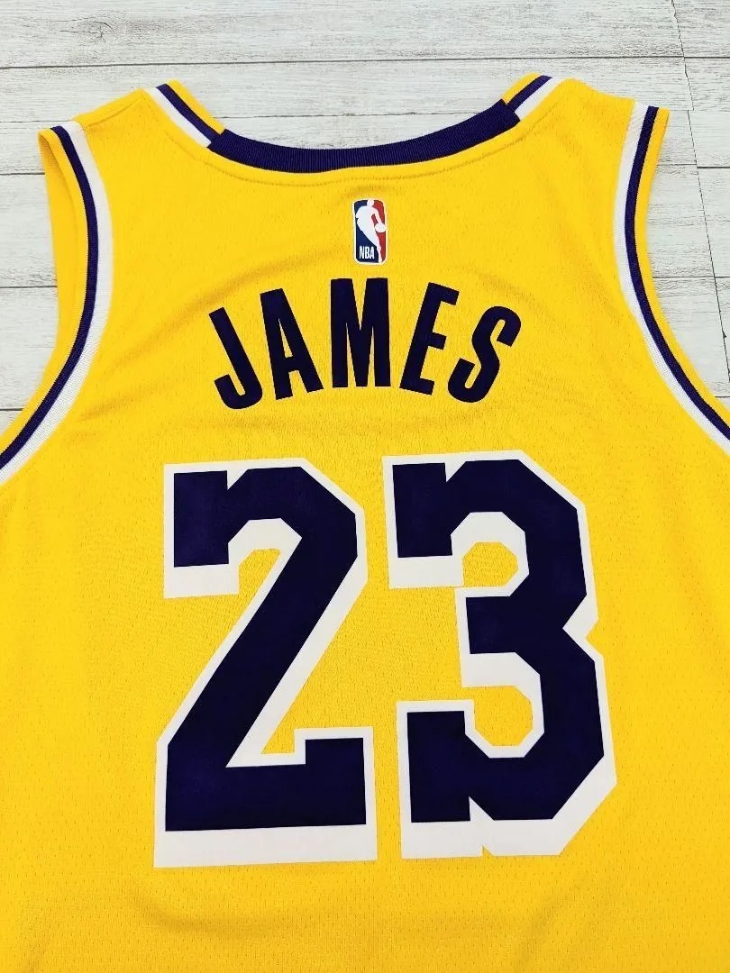 バスケットボール ☆美品 NBA レブロン・ジェームズ LAKERS レイカーズ
