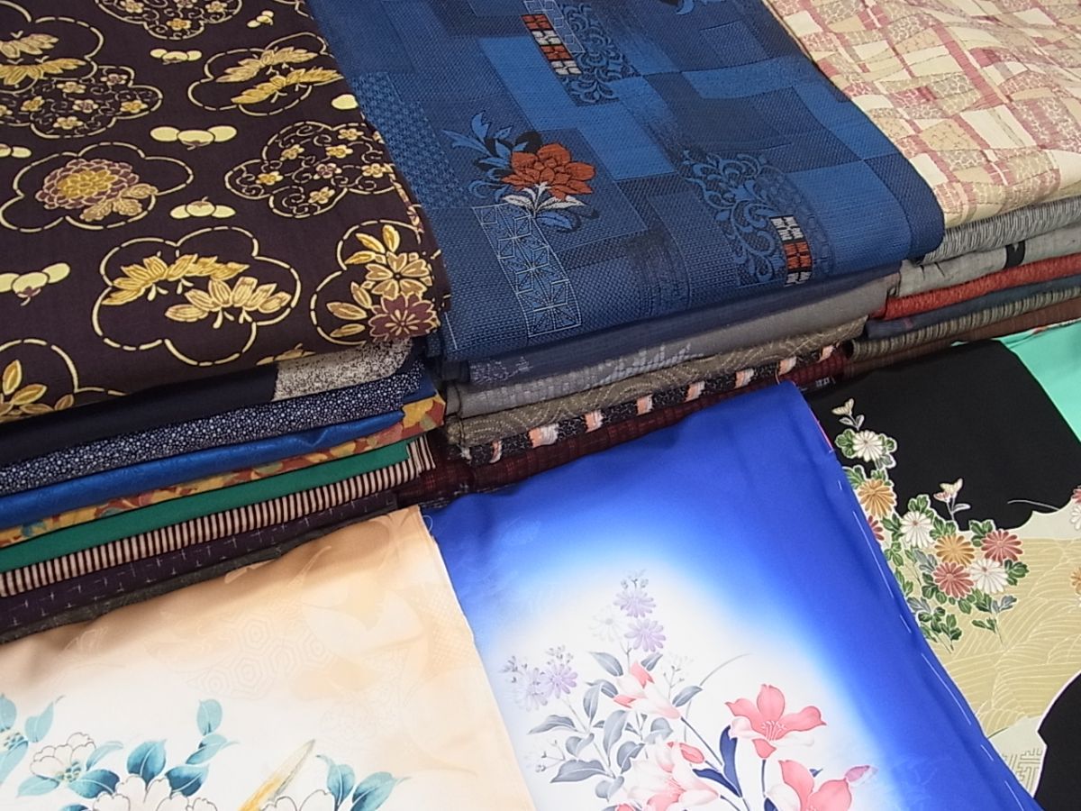 平和屋■着物 まとめて 30点 未使用品あり 尾長鳥 人物 更紗 花柄 金彩 ウール 毛 洗える着物 和服 ハンドメイド リメイク 生地 se591