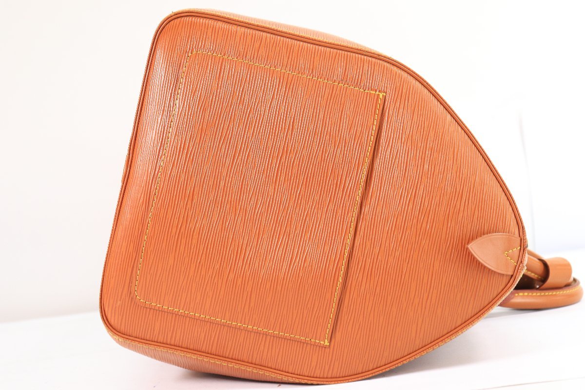 LOUIS VUITTON ルイヴィトン LV エピ キーポル55 ケニアブラウン