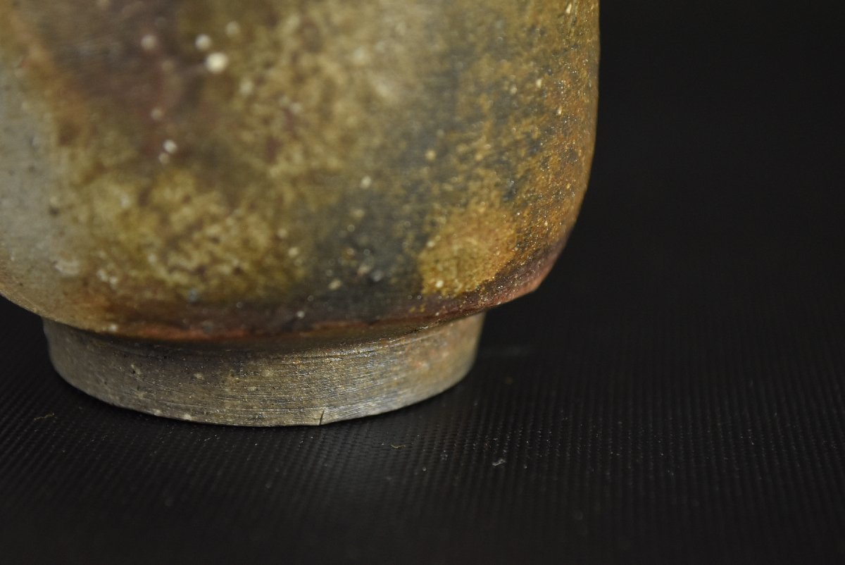 ▽県重要無形文化財 伊勢崎満 『備前 ぐい呑』【初だし品】酒器 猪口