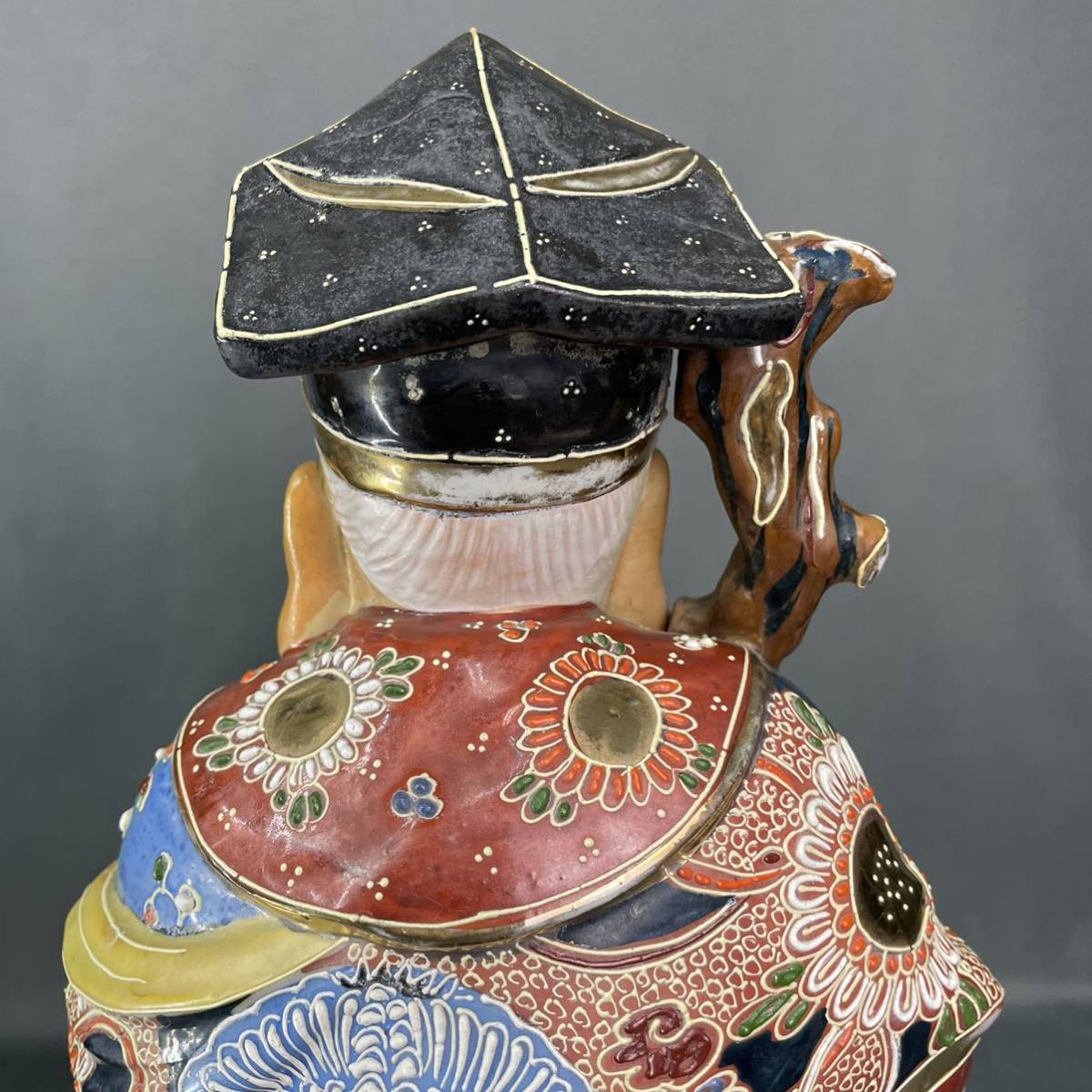九谷焼 本金彩細密盛上技法 金襴手 寿老人像 高42cm 陶人形 置物