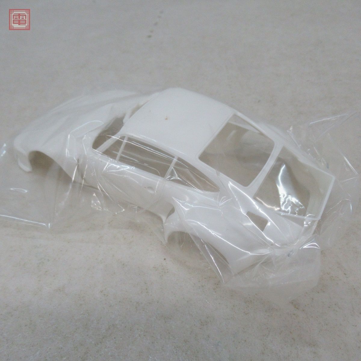 タミヤ ポルシェ 未組立 タミヤ 1/24 マルティーニ ポルシェ 935