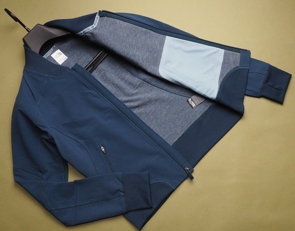 新品正規 ノースフェイス USA企画 W-MA-X FlashDry-XD ソフトシェル ボンバージャケット レディースUS:S JP:M (JPメンズS)ブルー