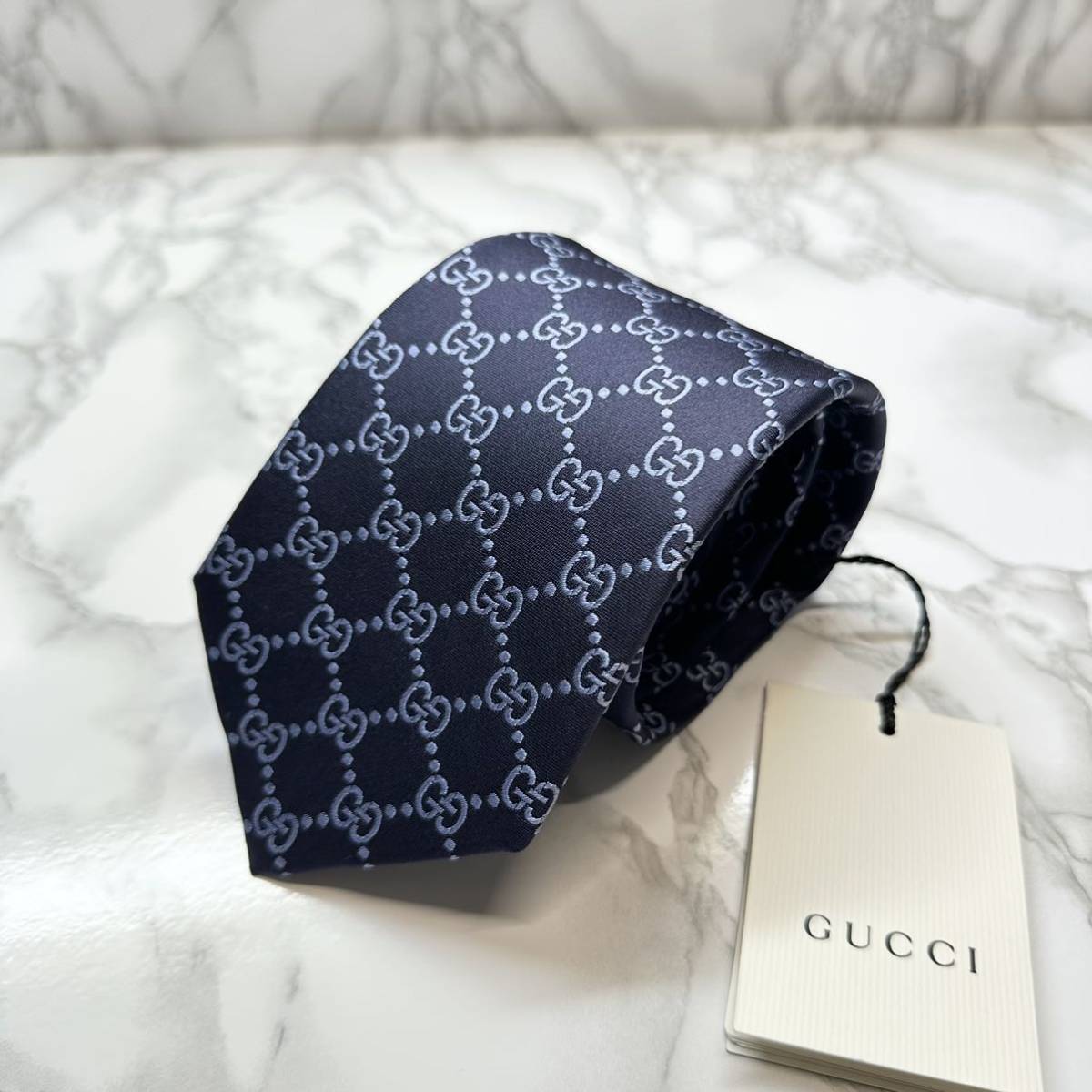 新品未使用タグ付 現行タグ 人気 GUCCI ネクタイ シルク100% GG柄 蜂