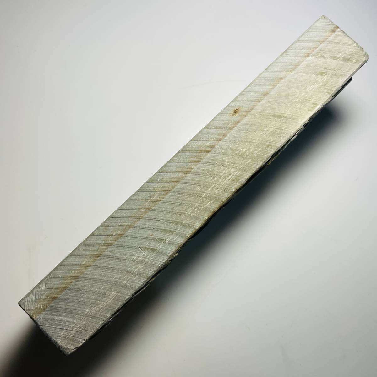 天然砥石 正本山合砥 浅黄 1377g 仕上げ砥石 ／ 鉋鑿鋸剃刀包丁京都 