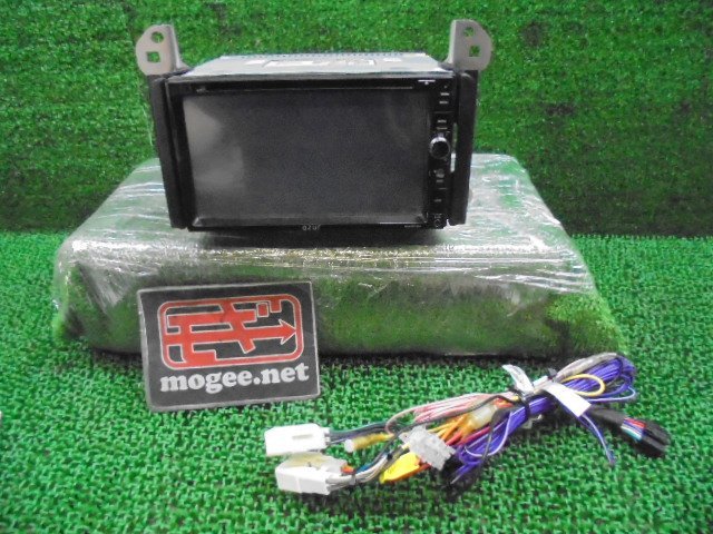 9ES1135 IA3)) ダイハツ ミラココア L675S/L685S 前期型 プラスX 純正 azurマルチメディアオーディオプレーヤー MVX-D715CH