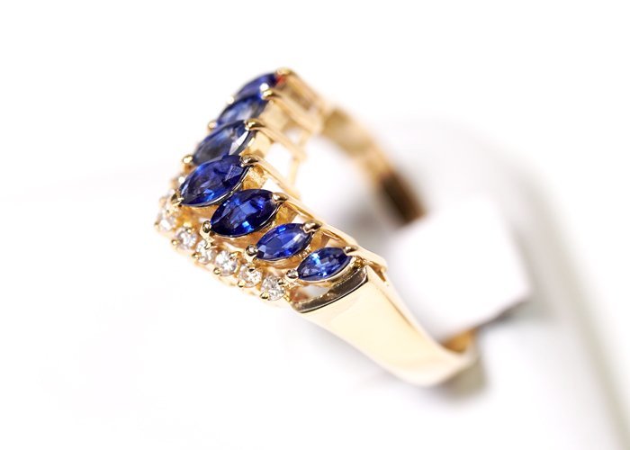 D-54☆K18 サファイア/ダイヤモンド0.13ct リング 日本宝石学協会