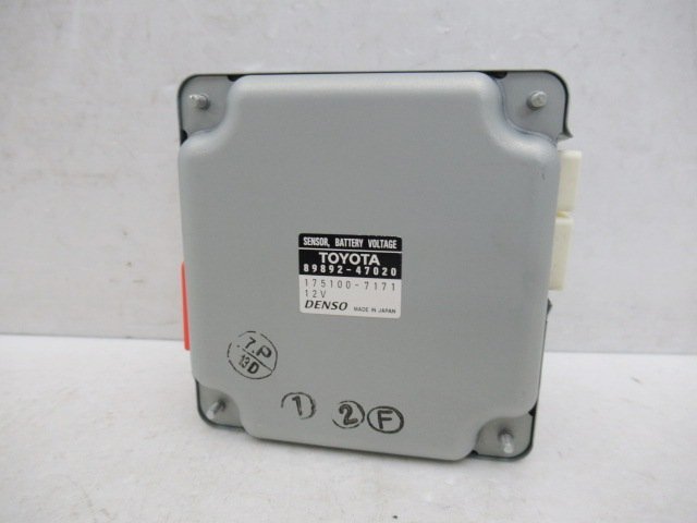  有 トヨタ プリウス ZVW30 純正 バッテリー ボルテージ センサー 89892-47020 n085072(トヨタ用)｜売買されたオークション情報、yahooの商品情報をアーカイブ公開 - オークファン トヨタ用