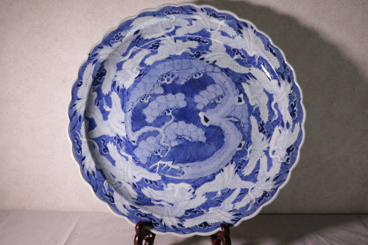 古伊万里 【T36 染付百鶴松図輪花大皿 太明成化年製