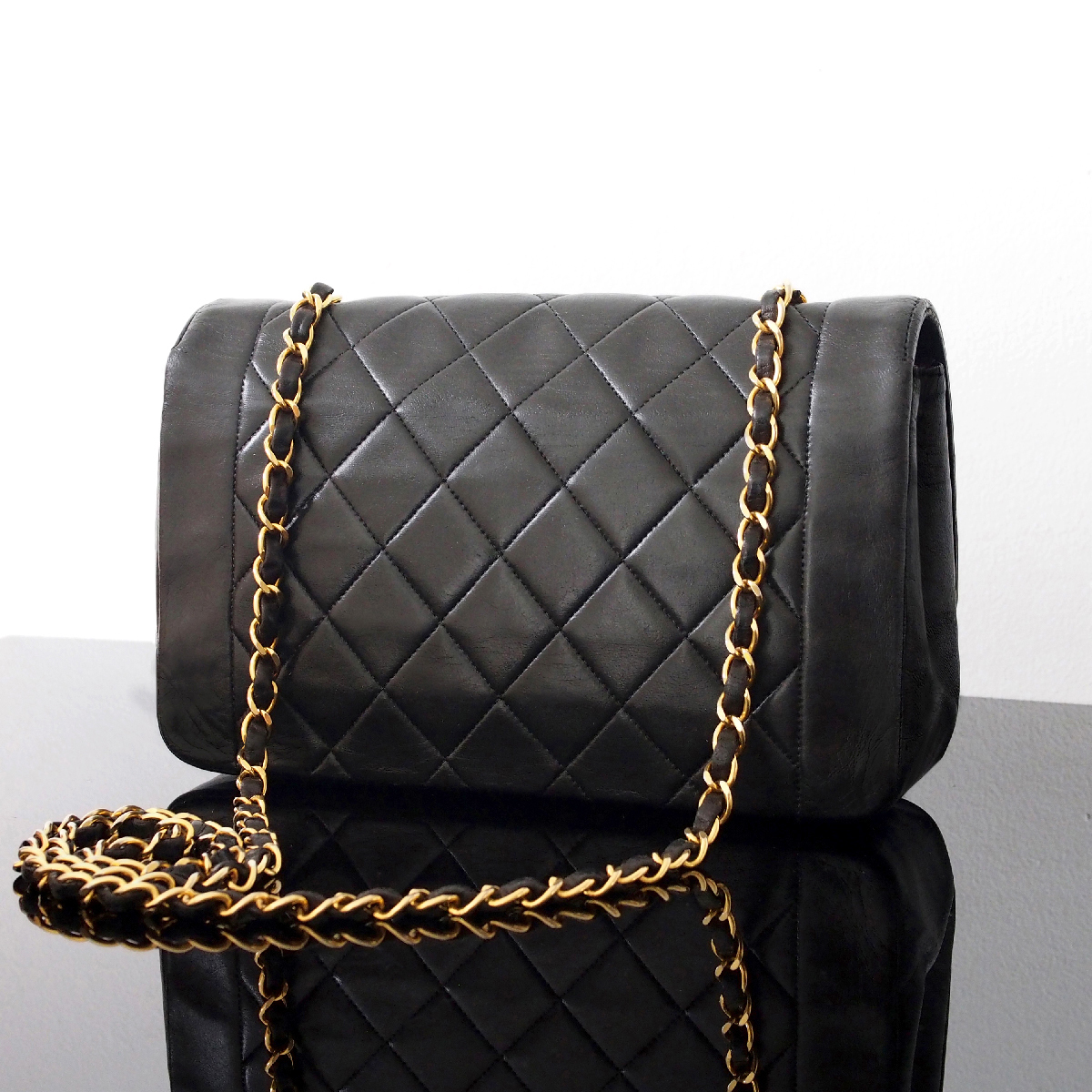 1円 極美品 シリアルシール CHANEL シャネル ダイアナ フラップ 
