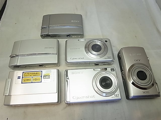 デジタルカメラ 6台 おまとめ 内5台 ソニー | ソニー - デスクの上に