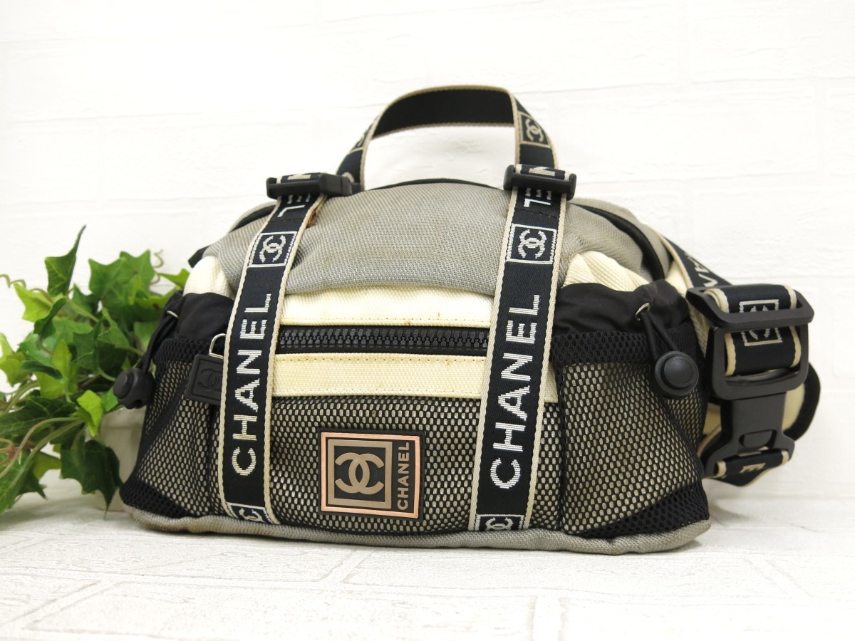 CHANEL シャネル◇ナイロン◇ウエスト ポーチ ハンド バッグ◇グレー 