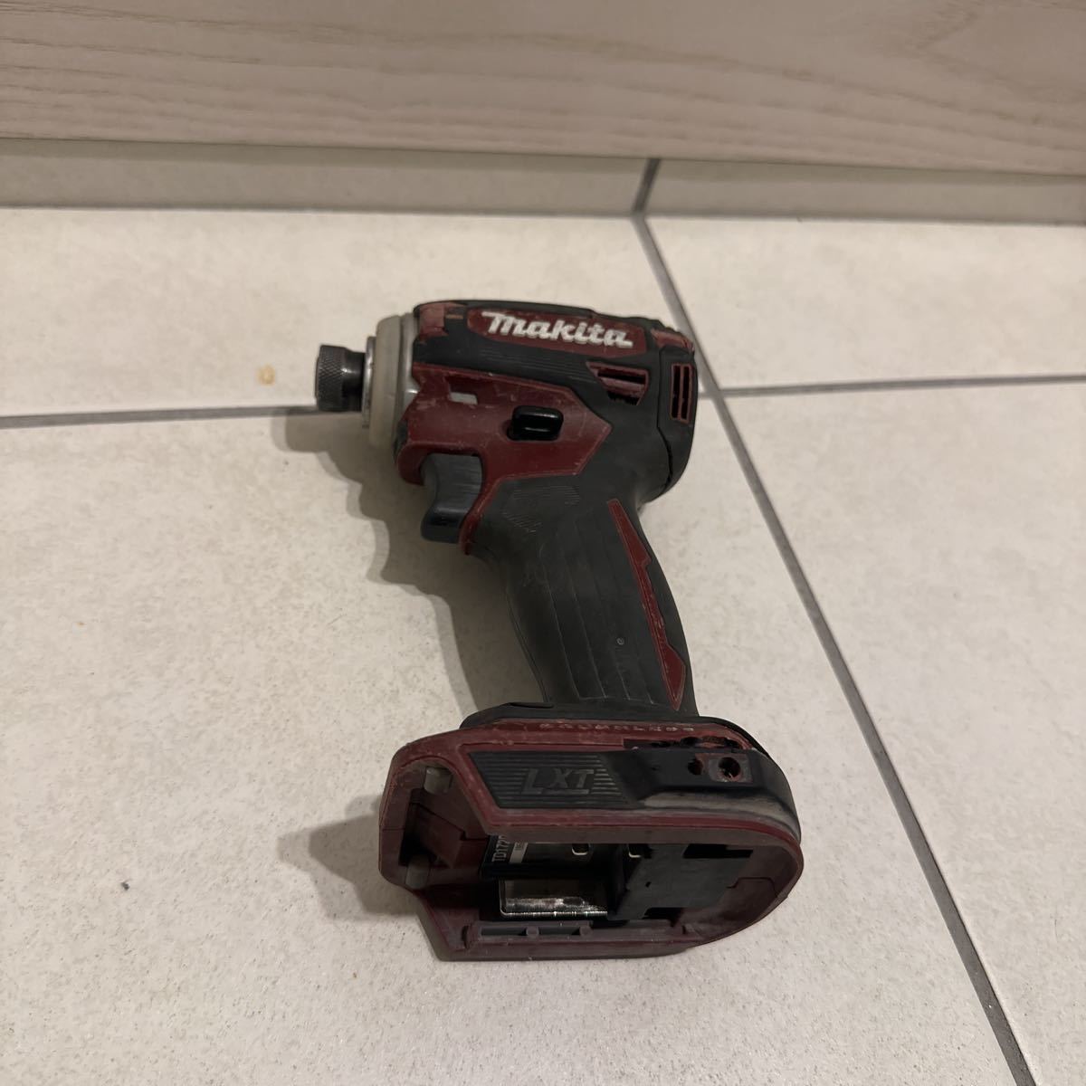 Makita 18V 2台ジャンク ジャンク品マキタ/makita 充電式インパクトドライバ TD172D ※不動品