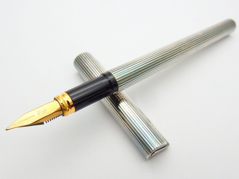 ヴィンテージ S.T デュポン 万年筆 ペン先18ct 都彰 Stationery
