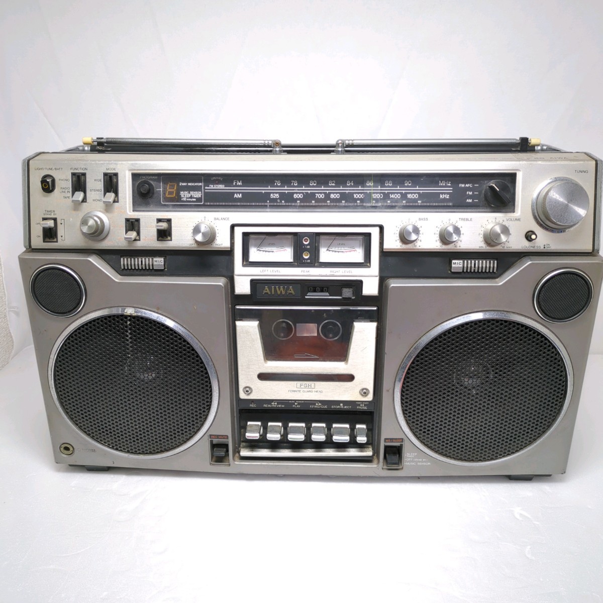 昭和レトロ AIWA アイワ CS-80 ステレオラジオカセットレコーダー
