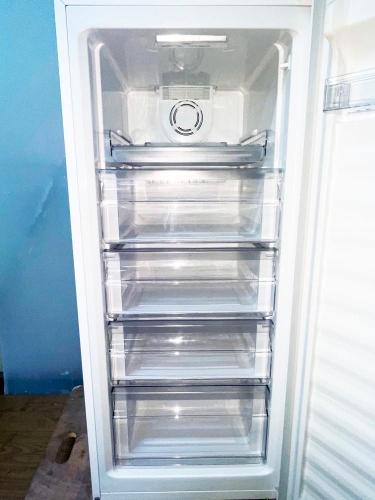 送料無料★2020年製★極上超美品 中古★Haier 138L スリムボディ★前面タッチ式操作パネル！前開き式冷凍庫【JF-NUF138B】C3E4 138L Haier 2020年製 6&frasl;6 2ドア冷凍 Haier（生活家電）のフリマアイテム一覧