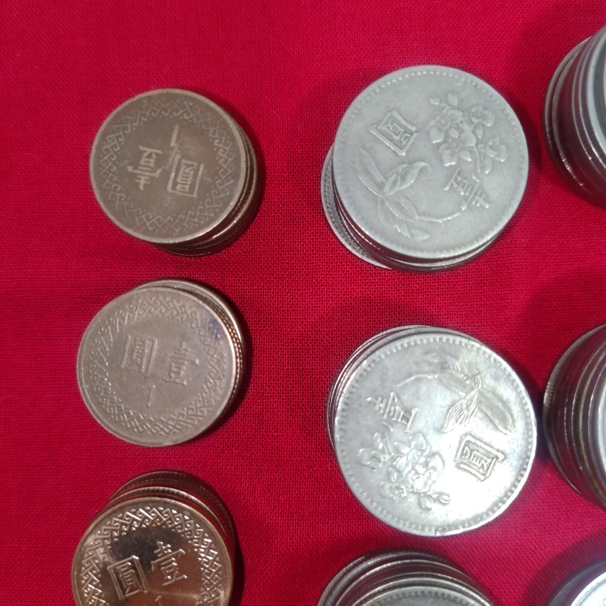中華民国 台湾ドル まとめ 250枚 1600台湾ドル硬貨