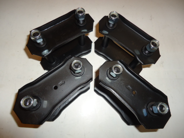 ジムニー JA11 純正シャックル ジムニー JA11 純正 シャックル 一台分中古品 二十年長期保管 消耗擦り