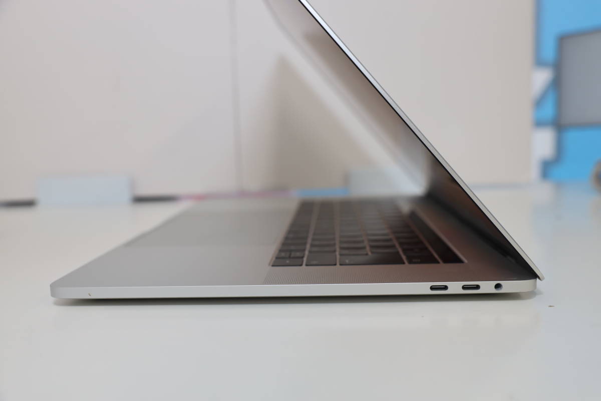 大得価，爆買い MacBook Pro 15インチ 2017 Ventura 高性能Corei7 2.9GHz