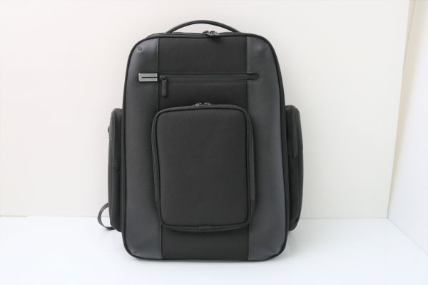 A836H42B//ZERO HALLIBURTON ゼロハリバートン ZH ビジネスリュック