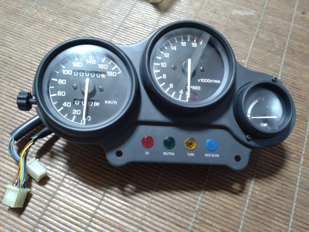 CB750教習車 RC42 大人気!! HONDA 純正 ガソリンタンク 破損なし 検