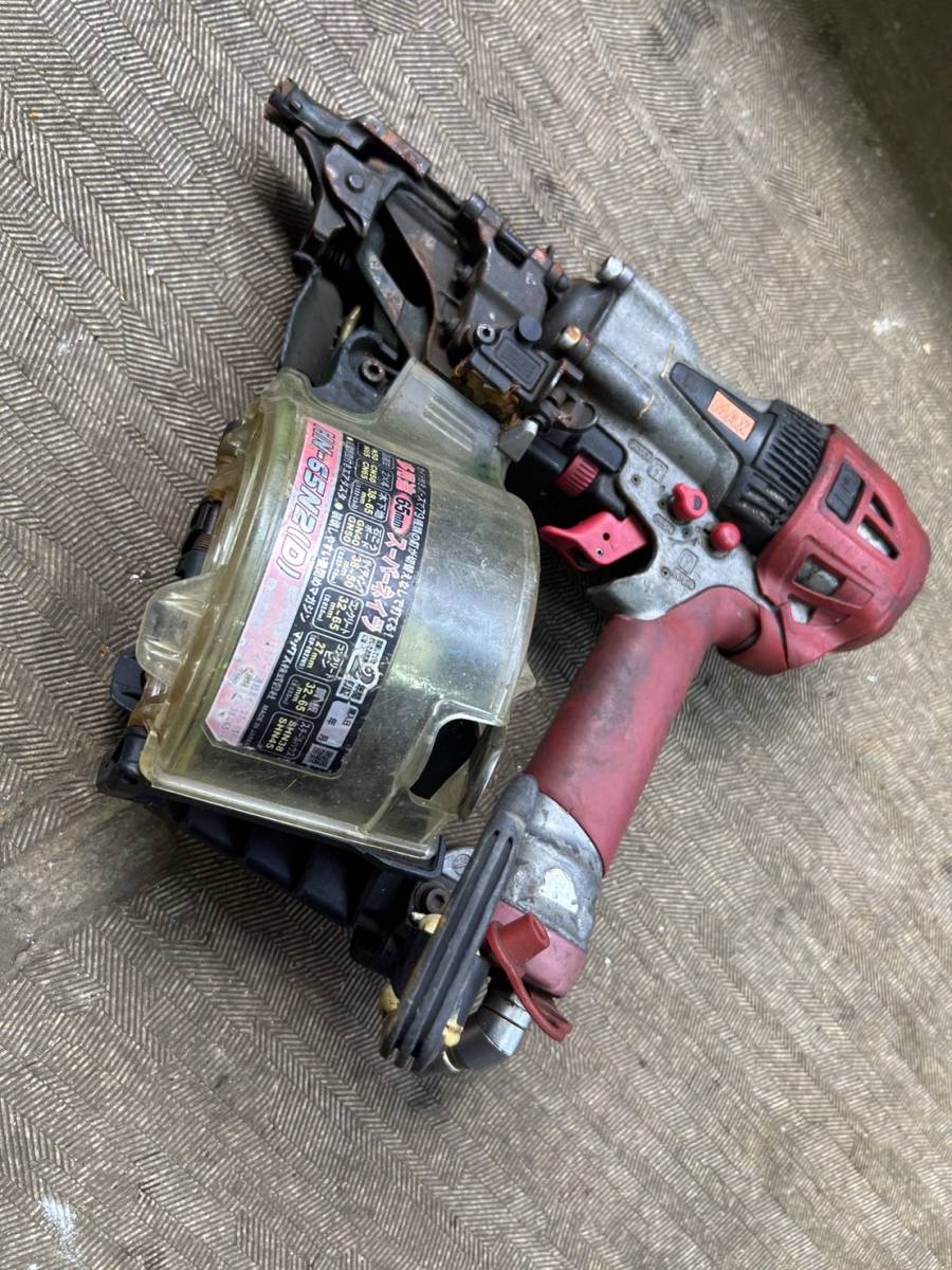 完動品】MAX 高圧 降れ HN-65N2(D) 釘打ち機 ブラック