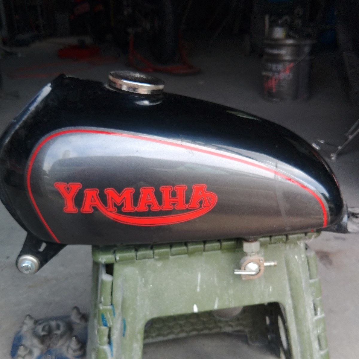 SR400⁄500 ボルトオンキット スチール素地 ガスコック無し ピーナッツ 