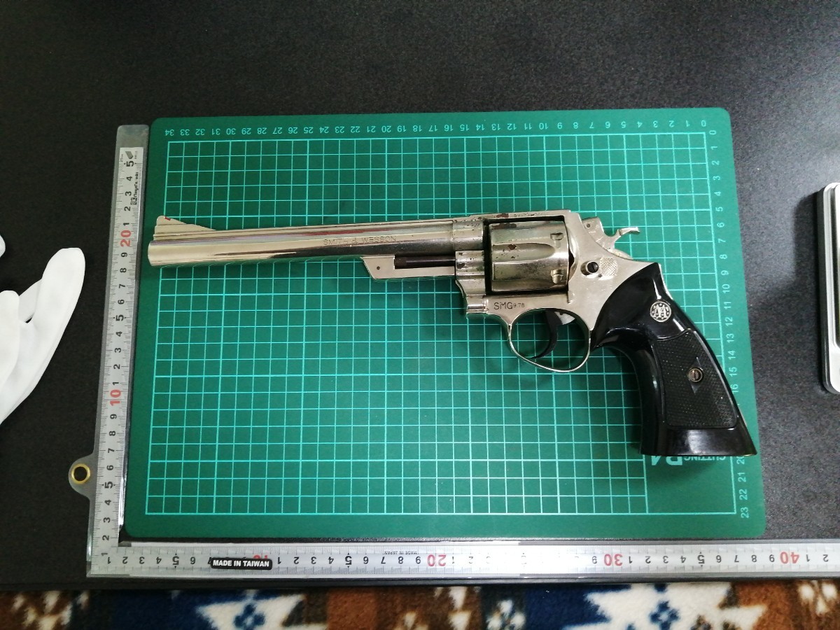 @@@　モデルガン 　コクサイ　44マグナム　SMG刻印あり SMG　インサート 銃口封鎖型　重さ　1133g ジャンク品扱い格安出品