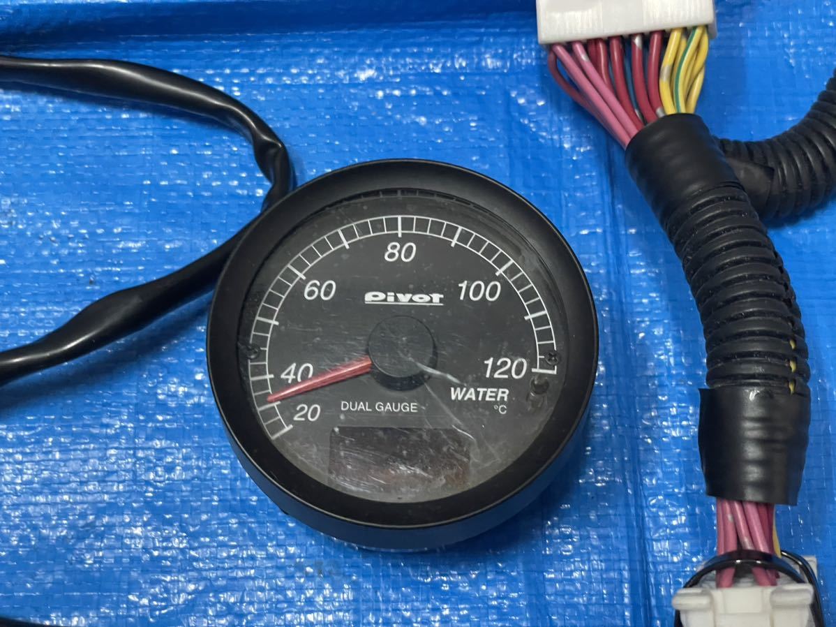 Pivot ピボット DUAL GAUGE DXW-W 86/BRZ 専用モデル 水温計 油温計 吸 