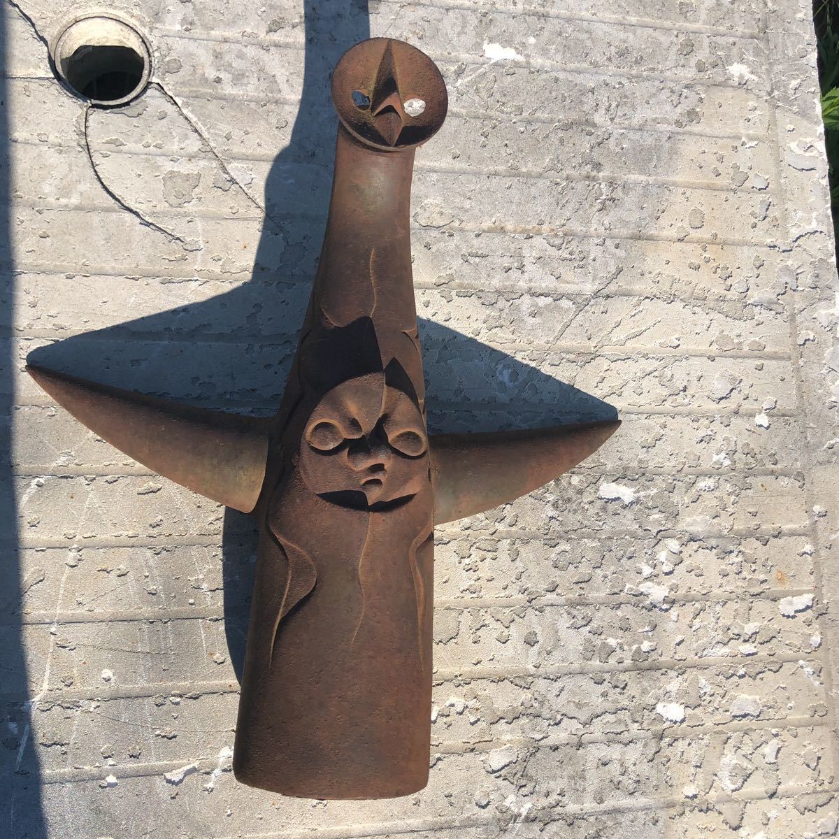 太陽の塔 置物 岡本太郎 昭和レトロ 高さ30幅30センチ