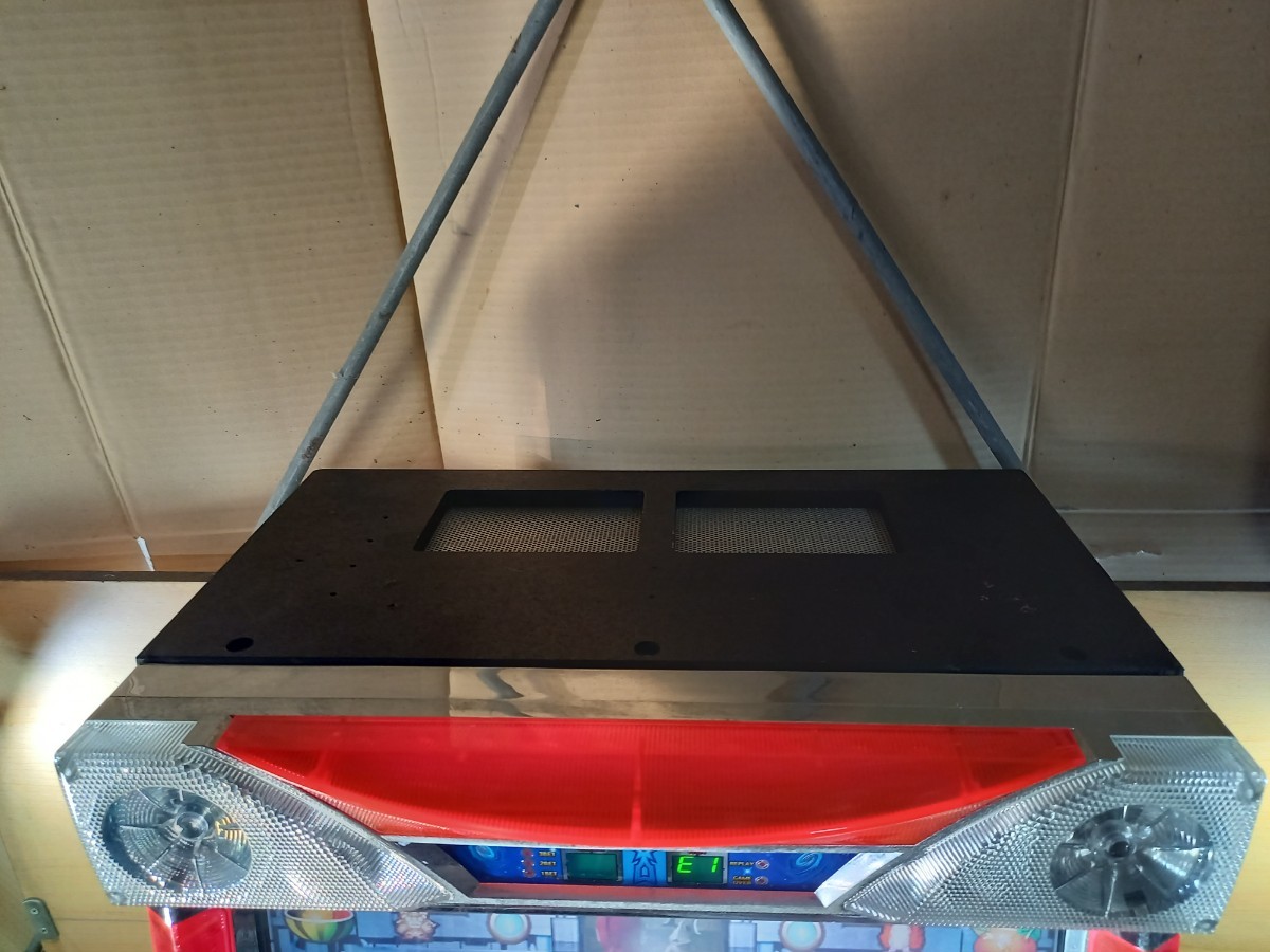 o】サミー ウルトラマン倶楽部 スロット台 ジャンク品 100v メダル付き 