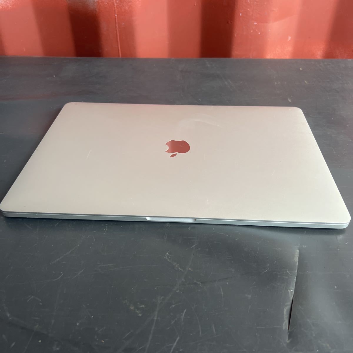 C002. MacBook Pro Apple 型番: A1707. ジャンク部品取りにどうぞ