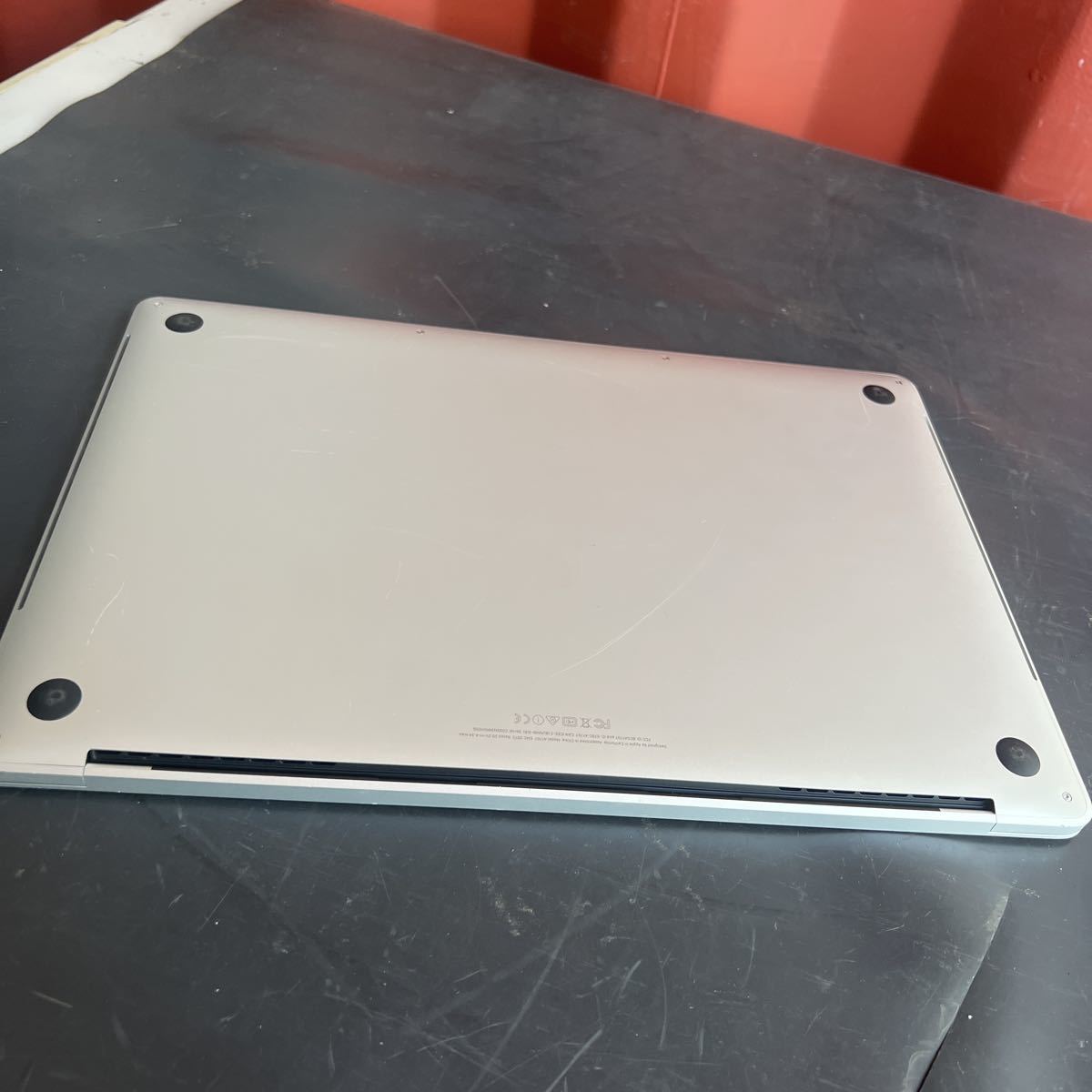 C002. MacBook Pro Apple 型番: A1707. ジャンク部品取りにどうぞ