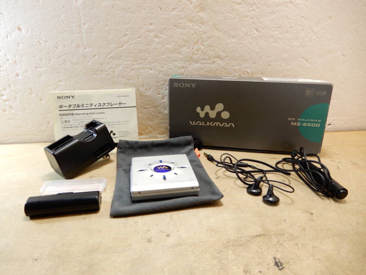 U0414★１～SONY/ソニー　家庭用　Walkman　ポータブルMDプレイヤー/MDウォークマン　model:MZ-E500