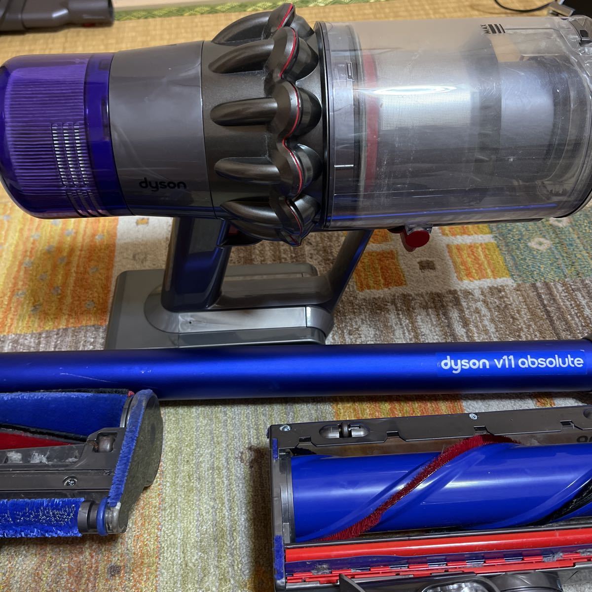 ダイソン掃除機V11 dyson ダイソン SV14 ジャンク品 Fluffy＋ SV14