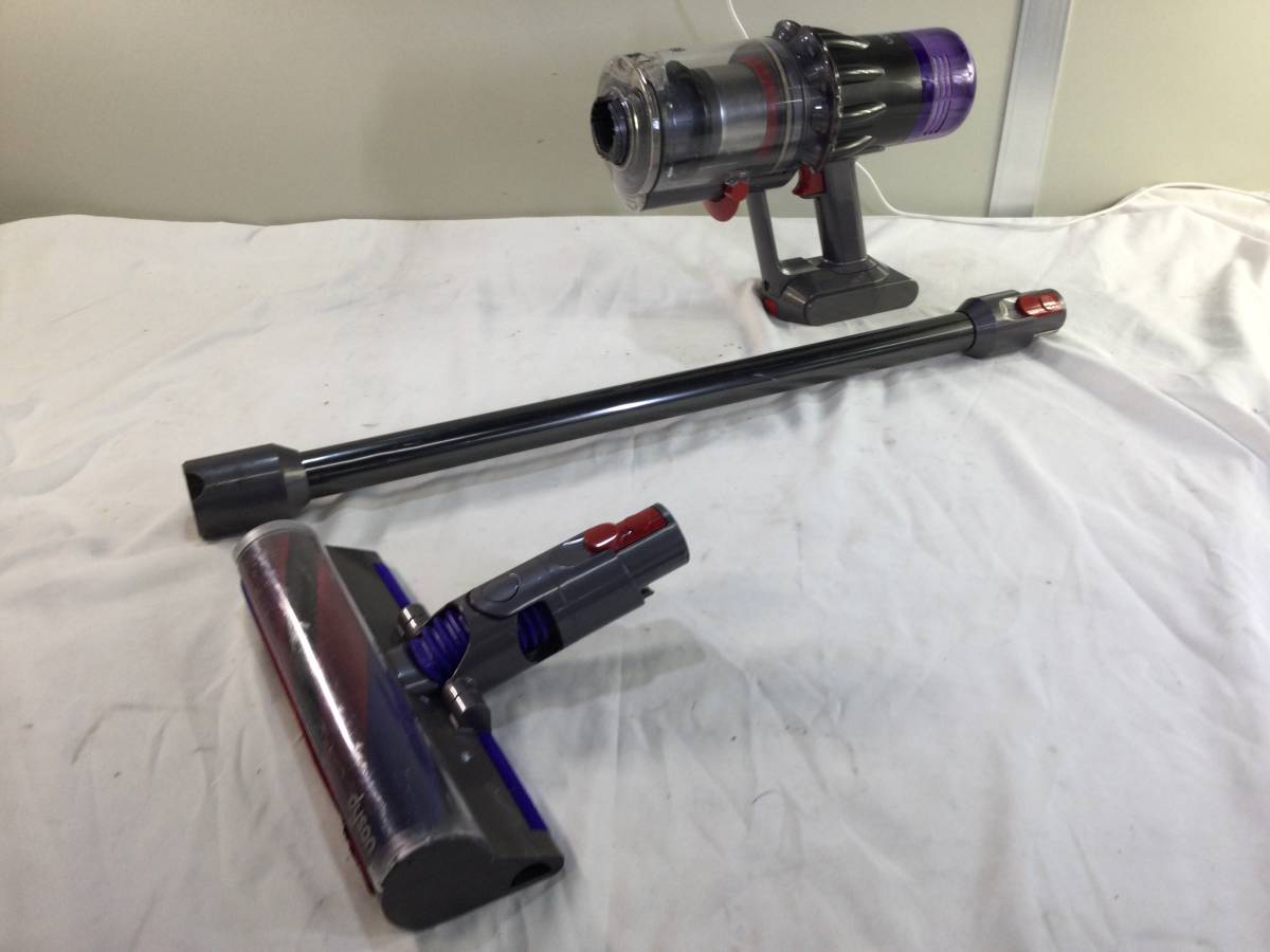 465】Dyson ダイソン Digital Slim Fluffy SV18 コードレス クリーナー