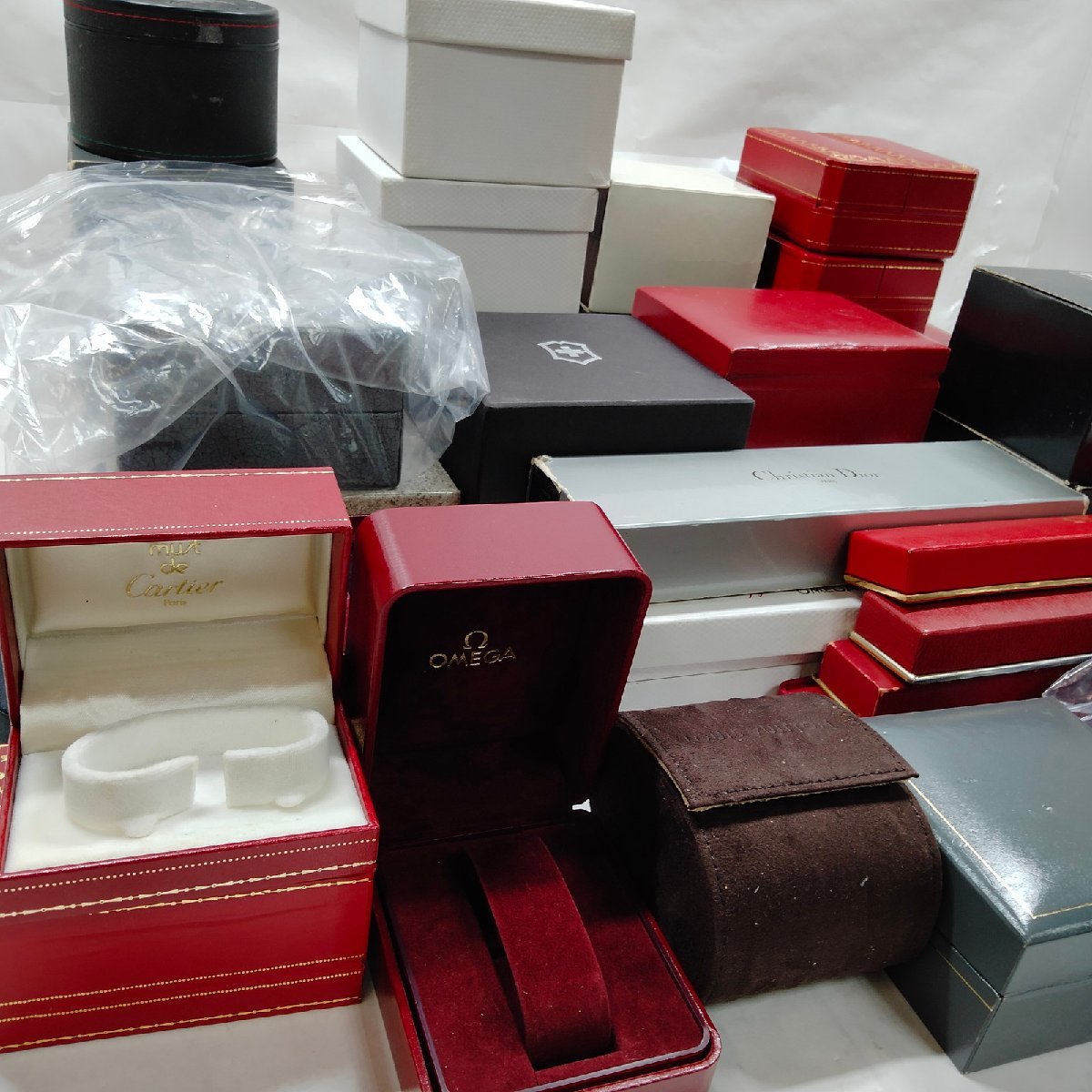チ*認様 70240 Cartier 時計空箱 ウォッチケース ABランク公式通販