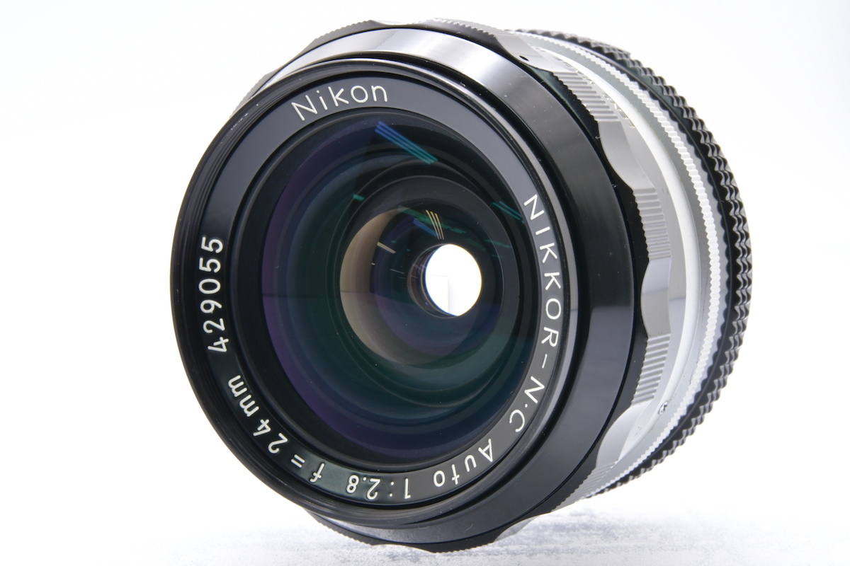 Objectif Nikon Nikkor-N.C Auto 24 mm F2,8 Ai-Converted grand angle Objectif Nikon Nikkor-N.C Auto 24 mm F2,8 Ai-Converted grand angle