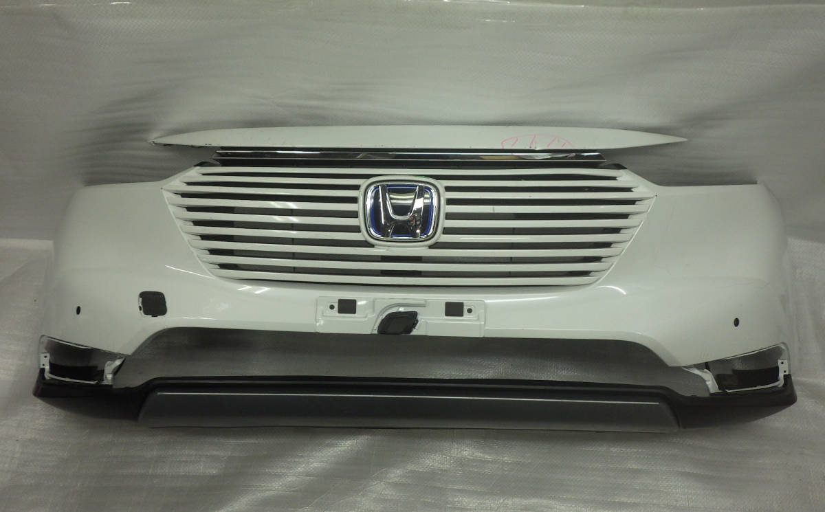 RV3 RV4 RV5 RV6ヴェゼル純正フロントバンパー 71101-3M0-ZZ00 下部 ベゼル ホンダ