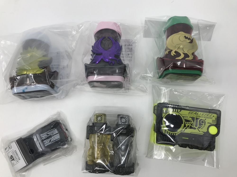 Ga444★仮面ライダー 限定系変身アイテム6種セット/フルボトル、バイスタンプなど/中古品★